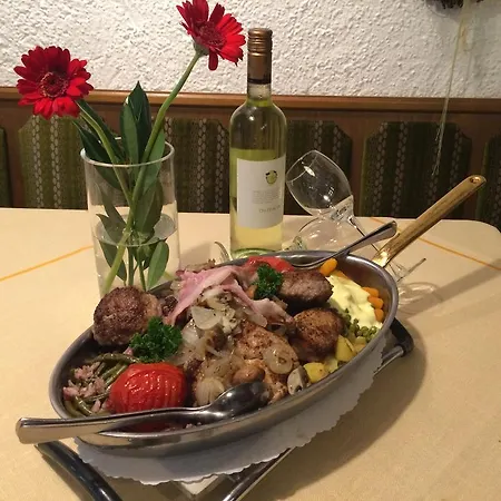 门客兰德酒店 3* 布里隆